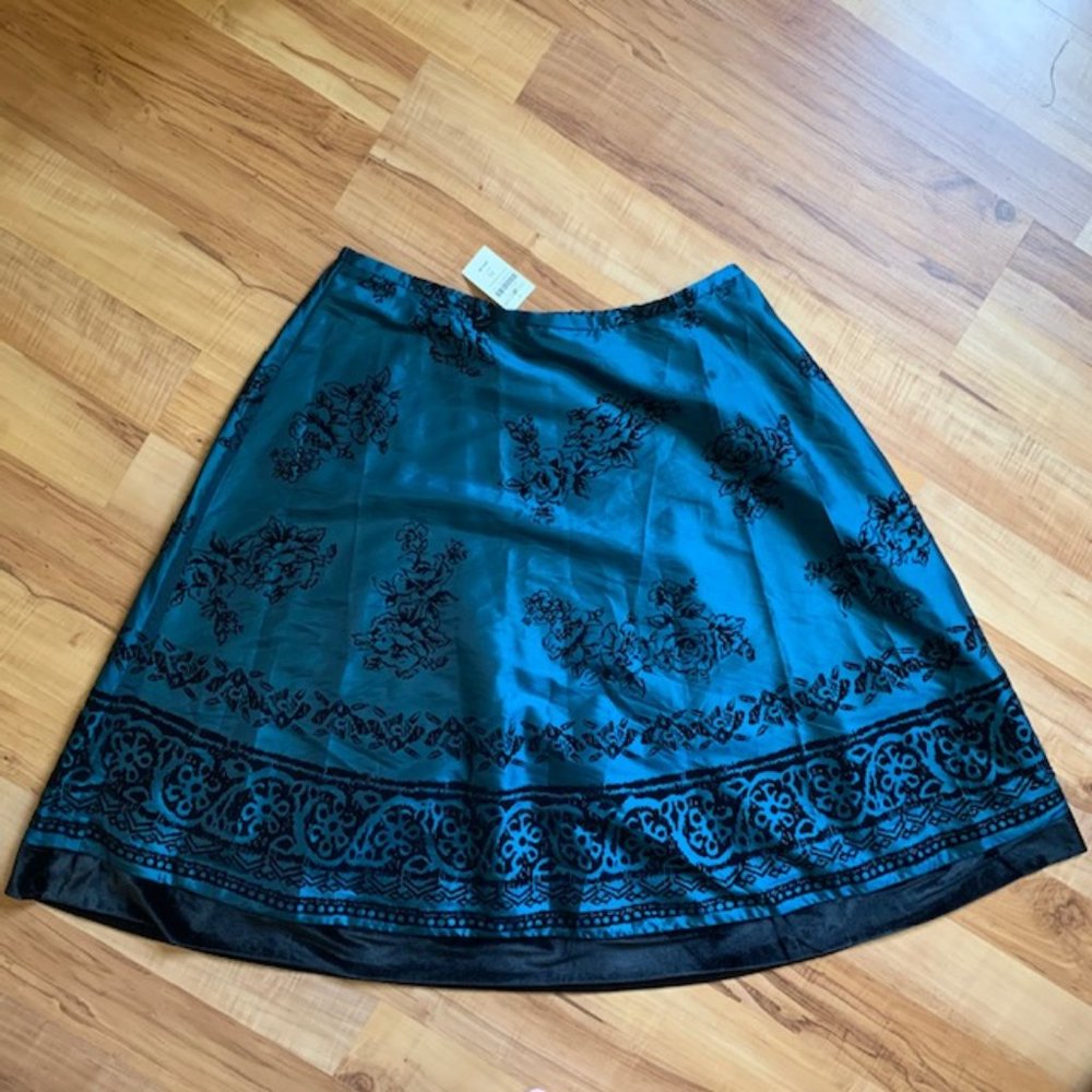 NWT Coldwater Creek teal floral & velvet skirt XL